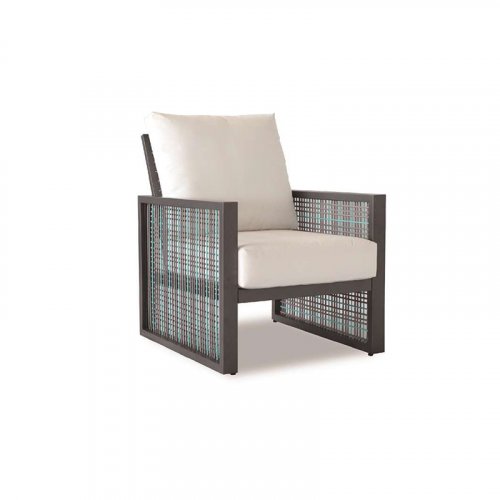 PE rattan table and chair bordeaux